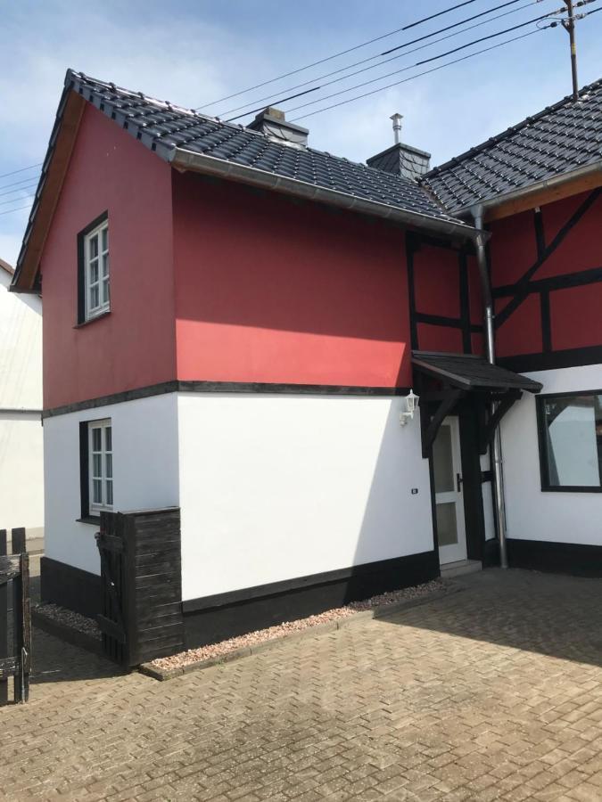 巴特明斯特艾弗尔Ferienhaus Eifeldoemchen别墅 外观 照片